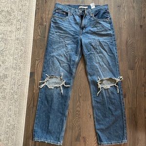 Levi’s low pro straight ripped knee